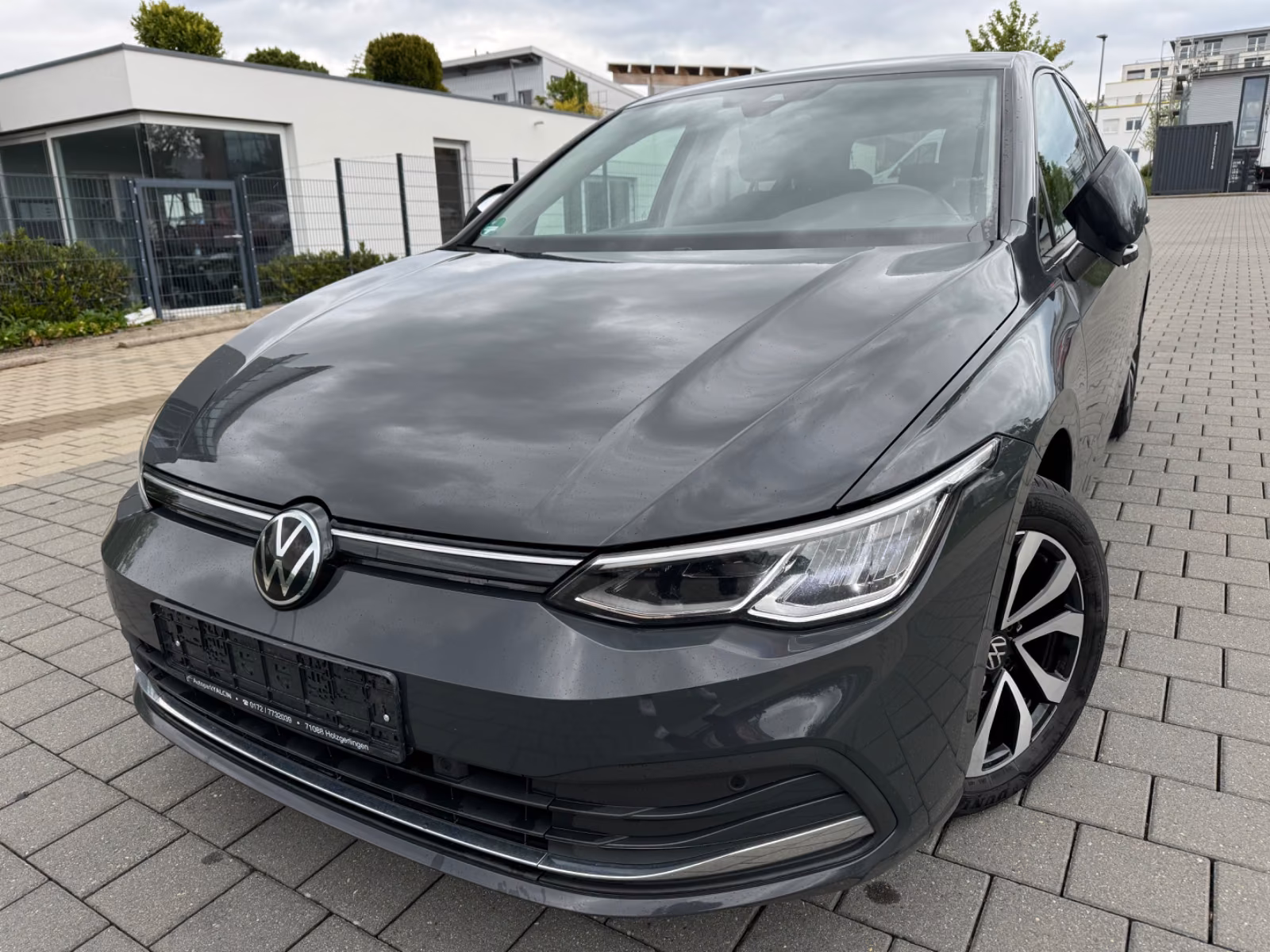 Volkswagen Golf VIII 1.0 eTSI Active NAVI*KLIMATRONIK*MTL*