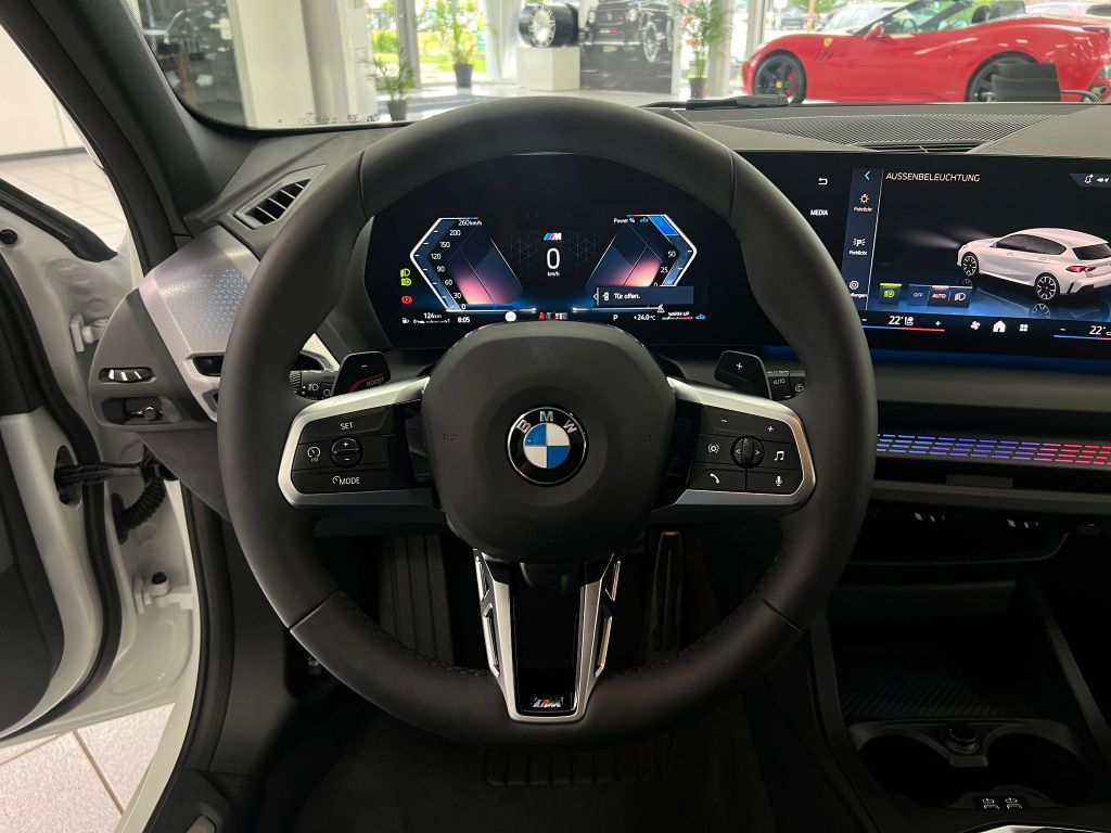 BMW 120 M-Sport*HUD*H-K*ACC*KEYL*SHADOW*TOTW*360°