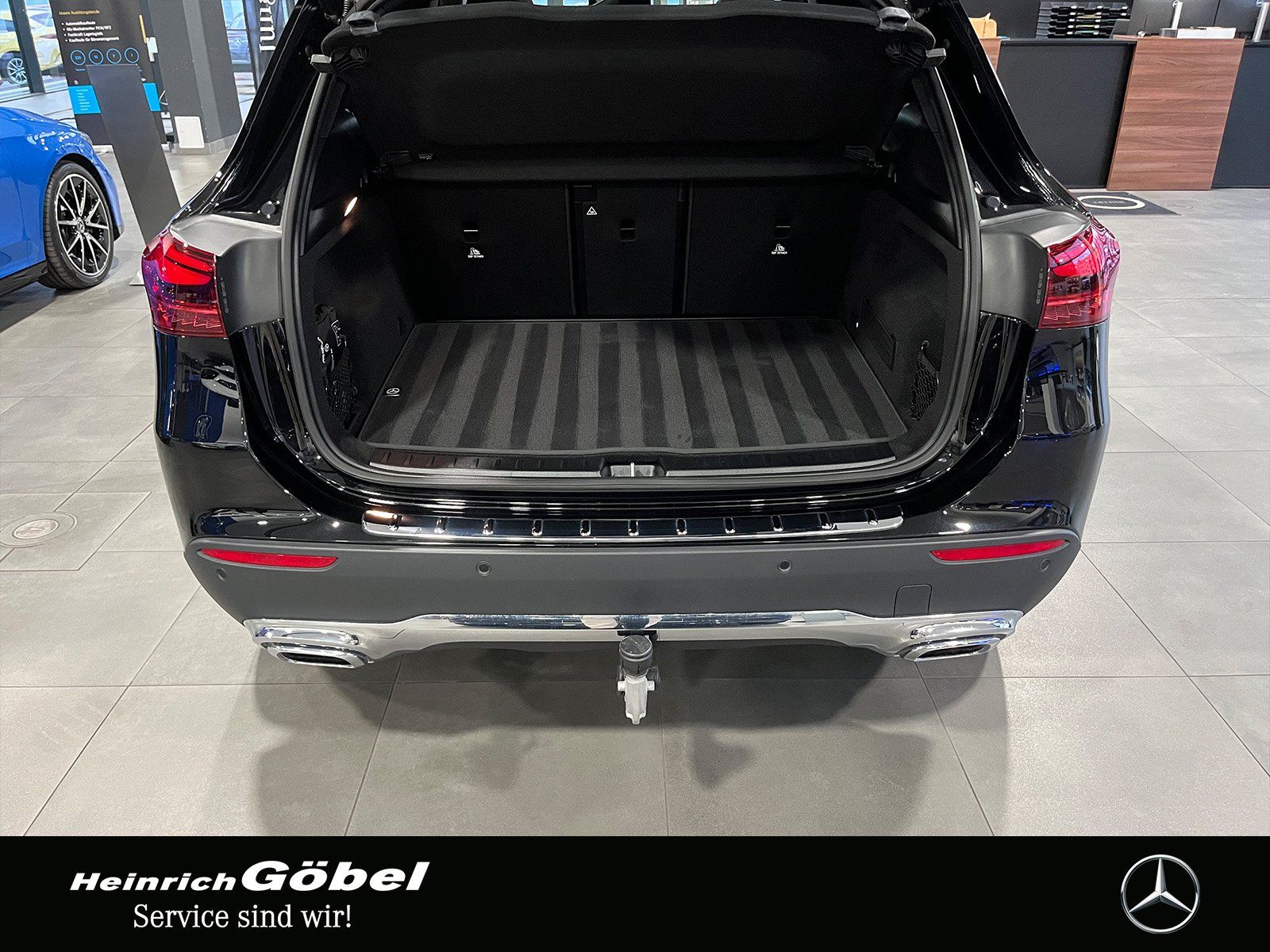 Fahrzeugabbildung Mercedes-Benz GLA 220 d 4M PROGRESSIVE+PANO+TOTWINKEL+AHK+360°