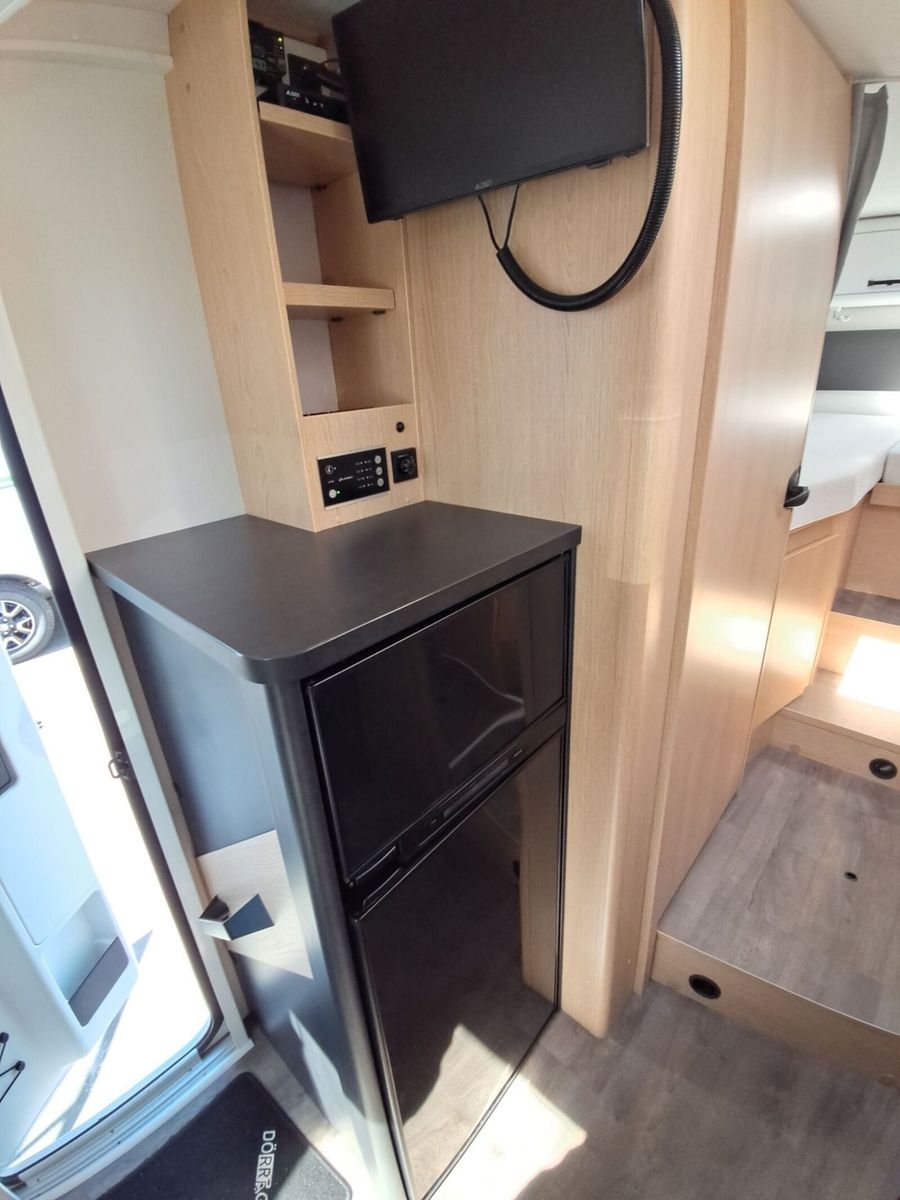 Fahrzeugabbildung Sunlight Adventure T Ford 680 Markise/SAT/TV/Solar/Navi