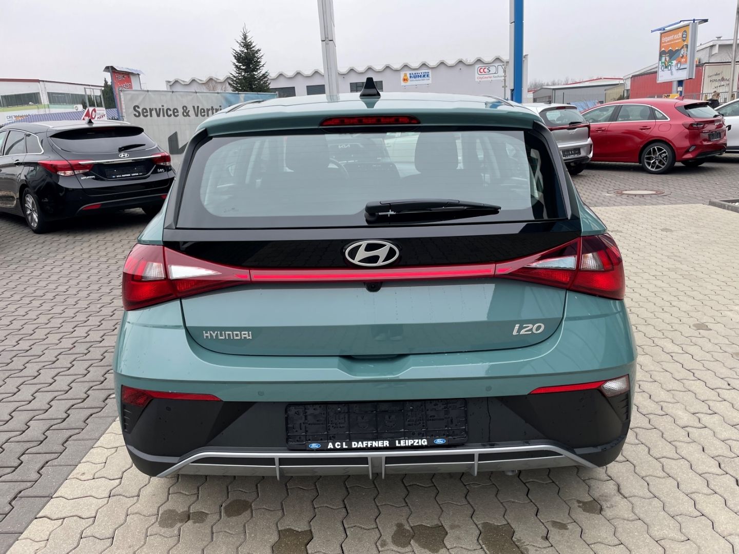 Fahrzeugabbildung Hyundai i20 Select Verkehrszeichenerk SpurhalteAss Navi