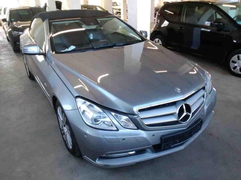 Mercedes-Benz E 200 Cabrio Elegance CGI BlueEfficiency ACC/Nav
