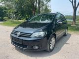 Volkswagen Golf Plus 1.6 TDI BlueMotion Technology - Volkswagen Golf aus 2012: TDI