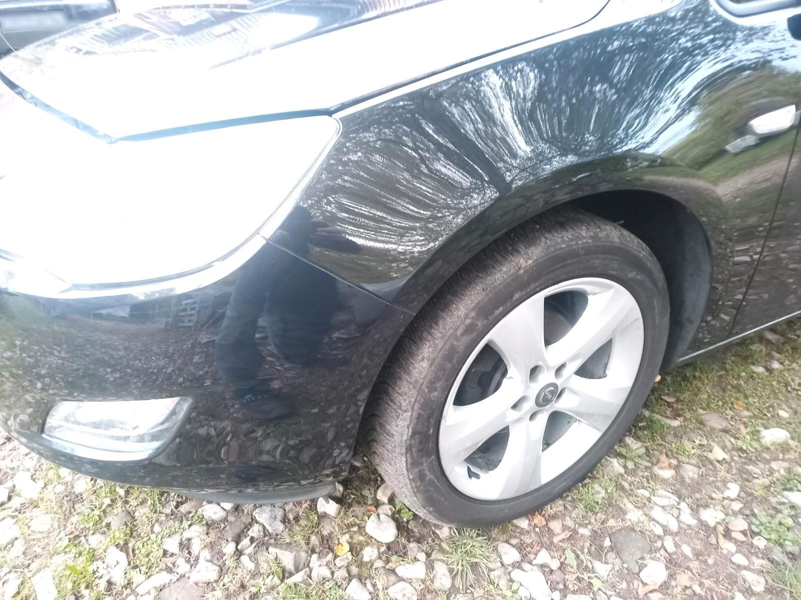 Opel Astra 2012 — engine 101 HP (74kW)