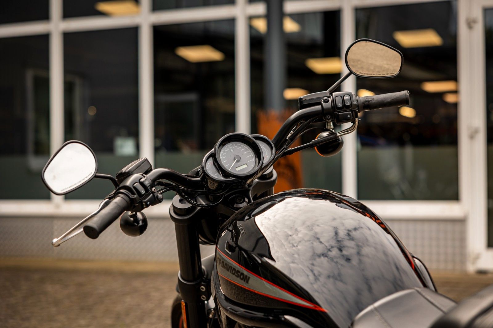 Fahrzeugabbildung Harley-Davidson VRSCDX Night Rod Special - Kesstech -