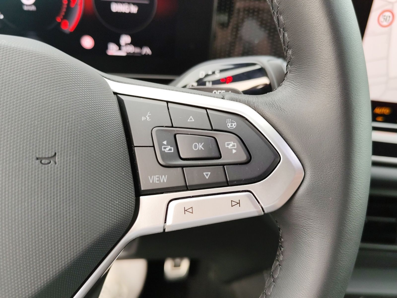Volkswagen Tiguan - Bild 17