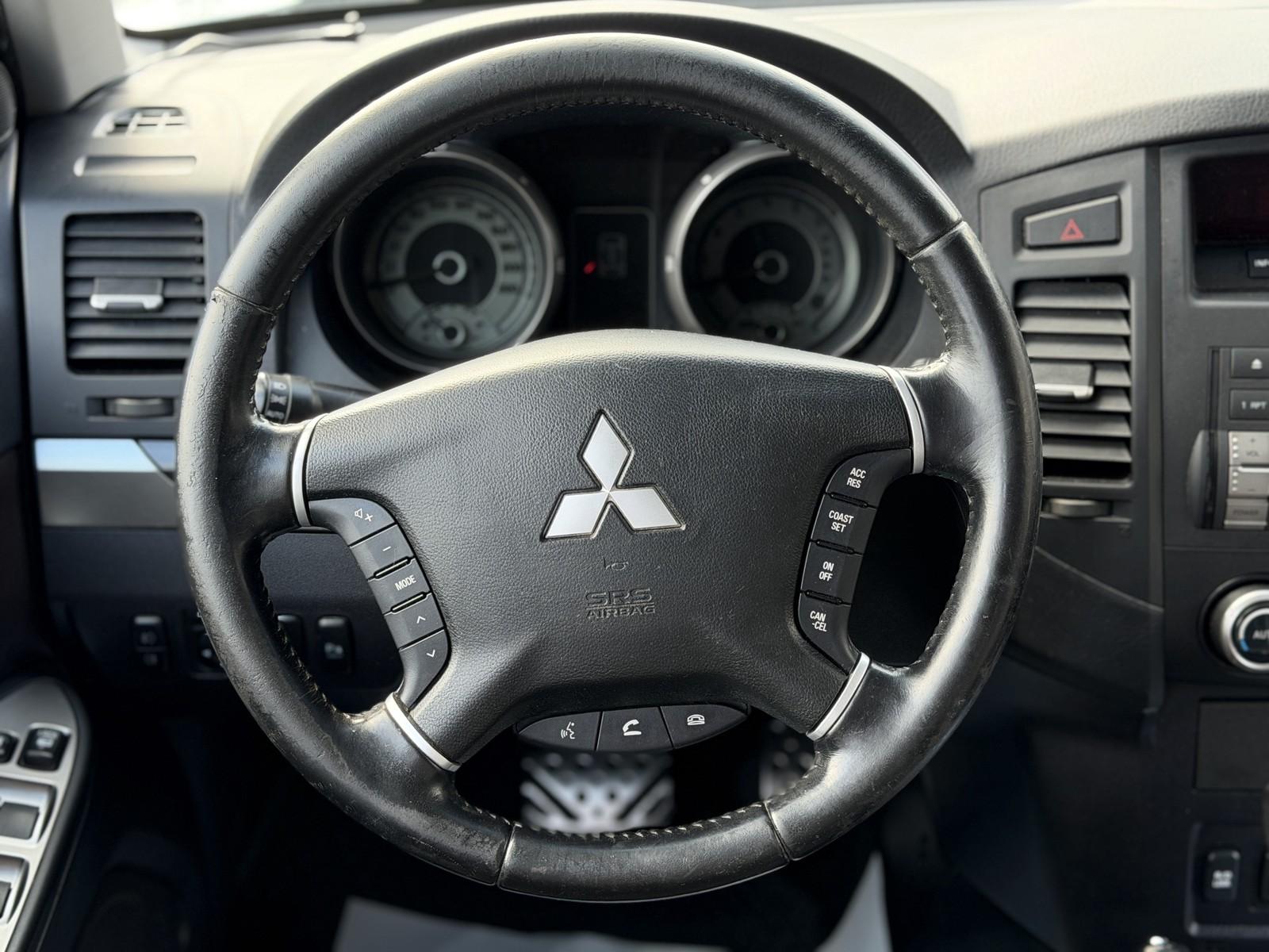 MITSUBISHI PAJERO 3.2 DI-D 200CH INTENSE 7 PLACES 4X4