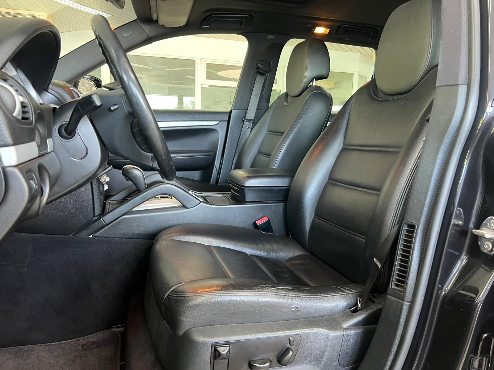 Porsche Cayenne S 4.8 V8 385 ch BVA 4x4 / Suspension pneumatique PASM / Toit ouvrant / Cuir / Jantes 20"