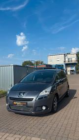 Peugeot 5008 Platinum*Automatik*PDC*Panorama*Navi* - gebrauchte Peugeot 5008 aus dem Jahr 2011