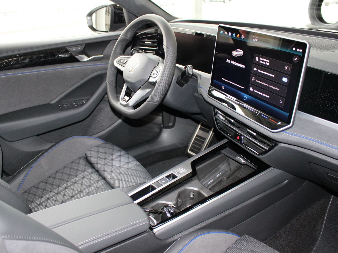 Fahrzeugabbildung Volkswagen Passat Variant 2.0 TDI SCR 4M R-LINE