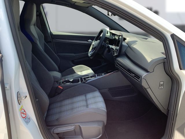 Golf VIII GTE  1.5 eHybrid DSG AHK Navi