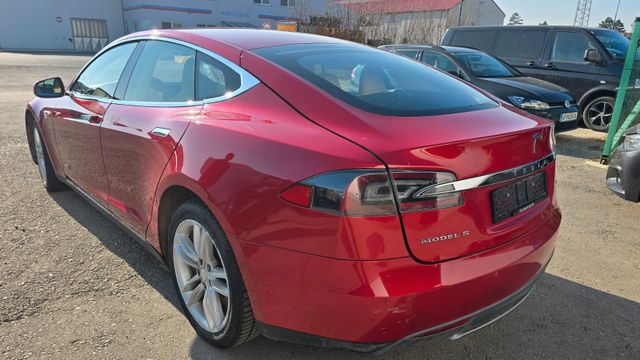 Tesla Model S85  Basis