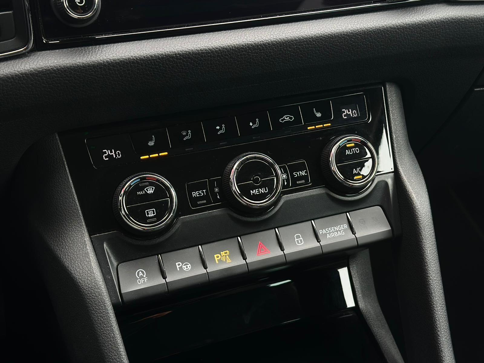 SKODA Kodiaq 2.0TDI STYLE 4x4* LED#SHZ#LH#ACC#KEYL#AHK - Image 13