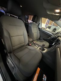 MYAUTOCENTER – Gebraucht- und Jahreswagen mit Werkstattservice in Pfaffenhofen Volkswagen Golf VII Lim. Comfortline BMT