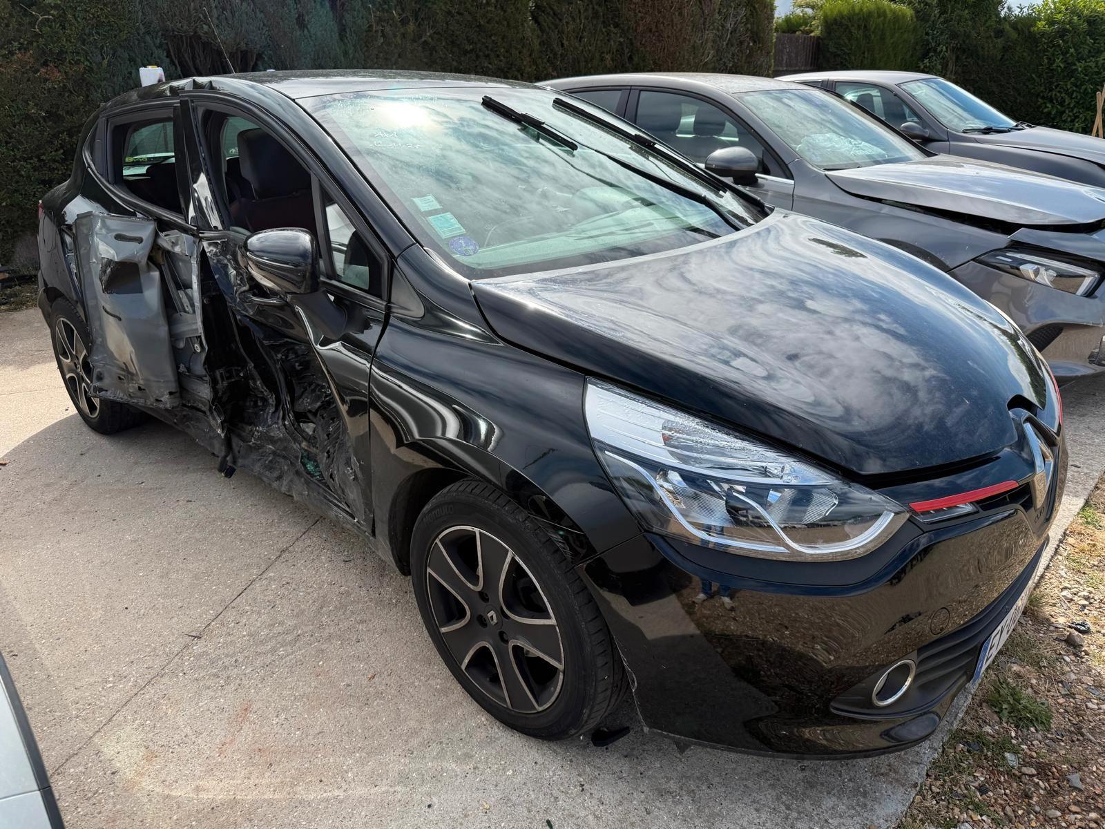 Renault Clio IV Limited 1.2 120 EDC