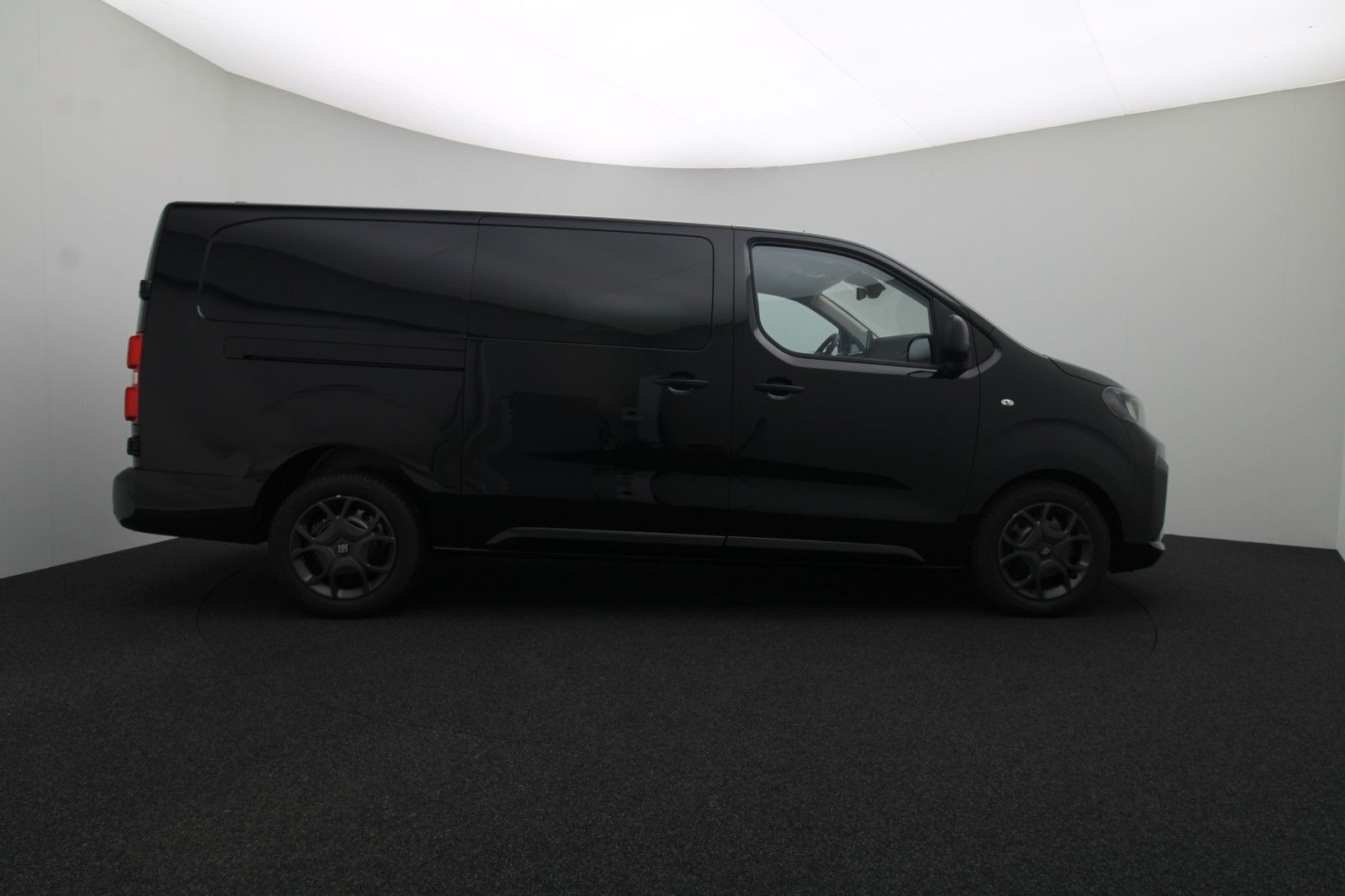 Fahrzeugabbildung Fiat Scudo L3 Multicab XL Diesel 180 AT