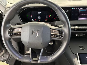 Fotografie 16 des Citroën DS4 PureTech 180 CROSS RIVOLI