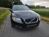 Volvo v70III D5  mit den robusten 5 ZYLIND... - Volvo V70: Ii