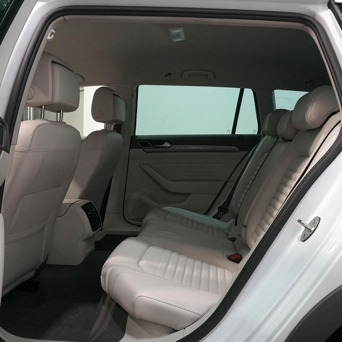 Volkswagen Passat Variant Alltrack 4Motion*ACC*RFK*MATRIX*, миниатюра 15