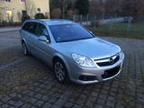 Opel Vectra 1.8 Benzin Inovation 1.Hand - Opel Vectra aus 2007: Kombi