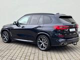 BMW X5  M50d"Innovation/Driving-Paket/Pano/AHK..." - schwarze BMW X5 M50