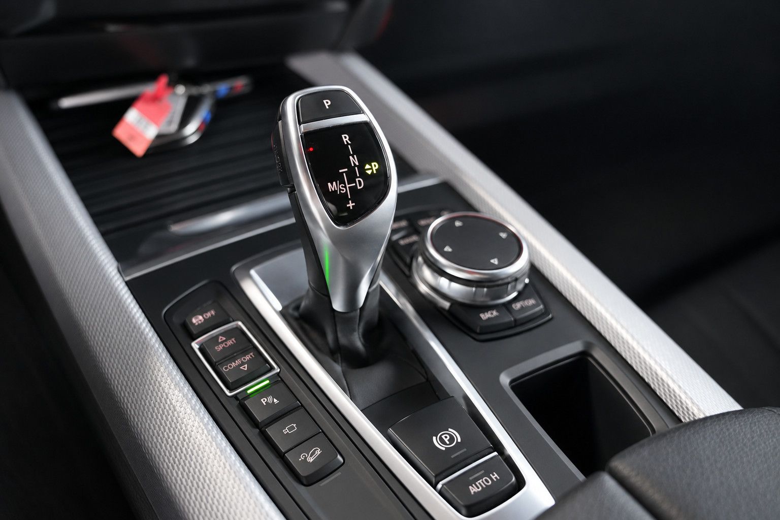 Fahrzeugabbildung BMW X5 xDrive 30d *M-Paket*HUD*Memory*Rückfahrkamera
