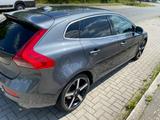 Volvo V40 D3 2.0 Momentum Automatik Navi Kamera 130kW - Volvo V40 Gebrauchtwagen in Hamburg