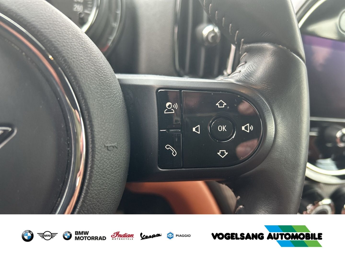 Fahrzeugabbildung MINI Cooper SE ALL4 Sportsitze LED DAB Navi
