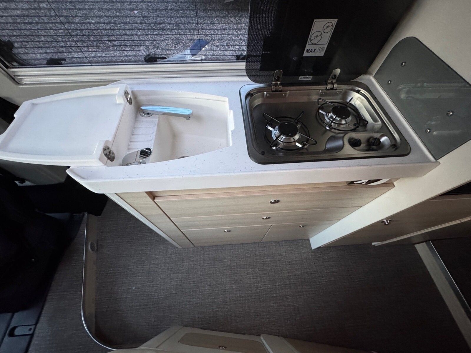 Fahrzeugabbildung Eura Mobil Van V 635 EB Radio DAB, Fahrassistenzpaket, RFK