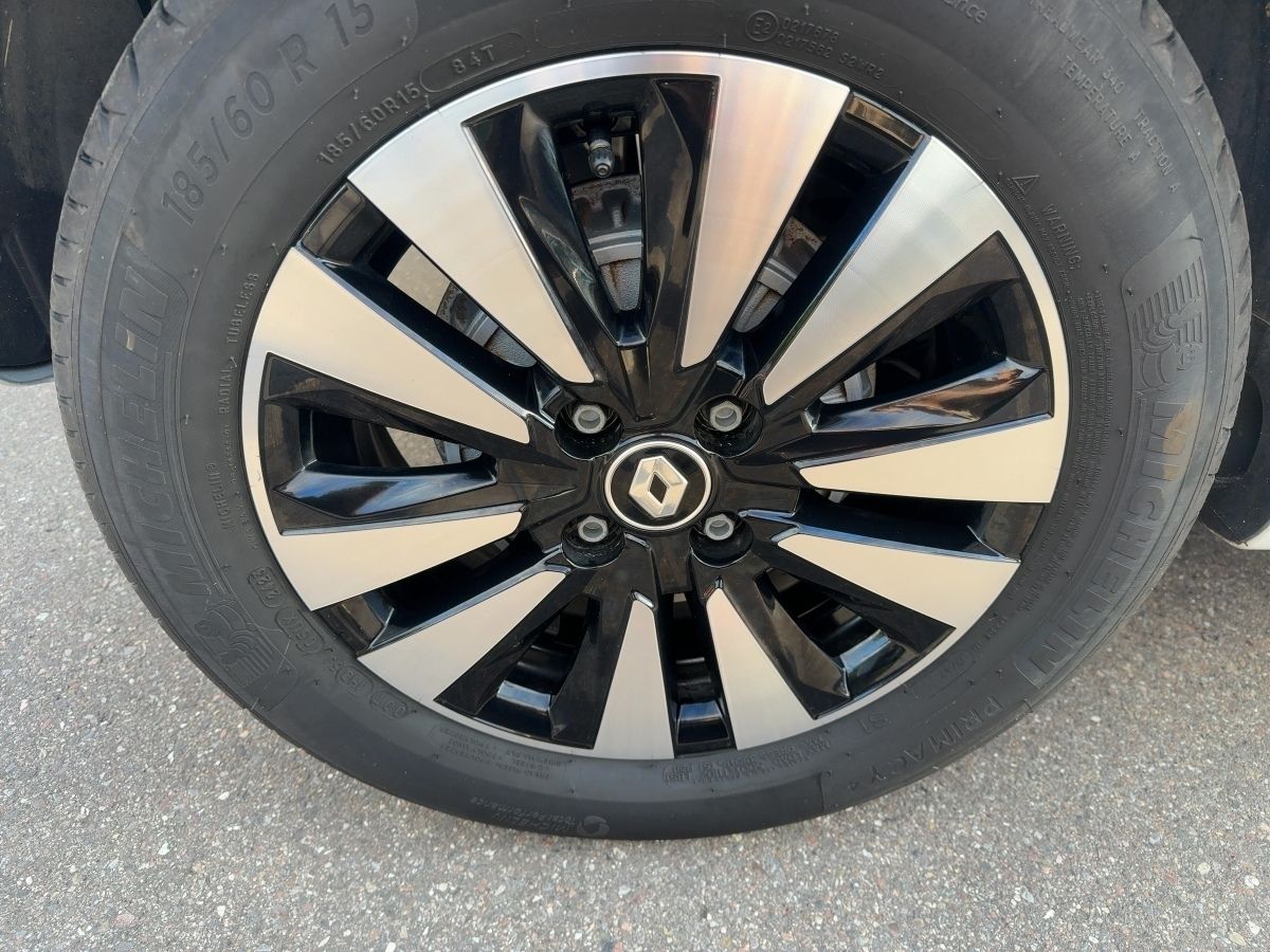 Fahrzeugabbildung Renault Twingo Electric Techno Kamera Klimaaut Navi