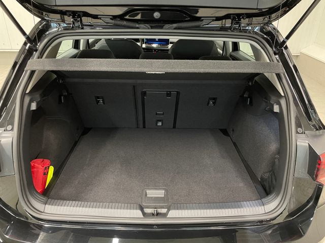 Golf VIII Life 1.5 TSI LED RFK ACC