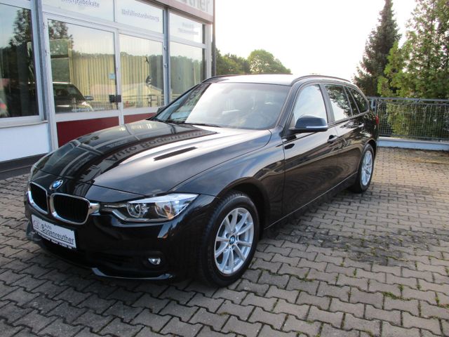 BMW 320i Advantage touring+1.Hand+Navi