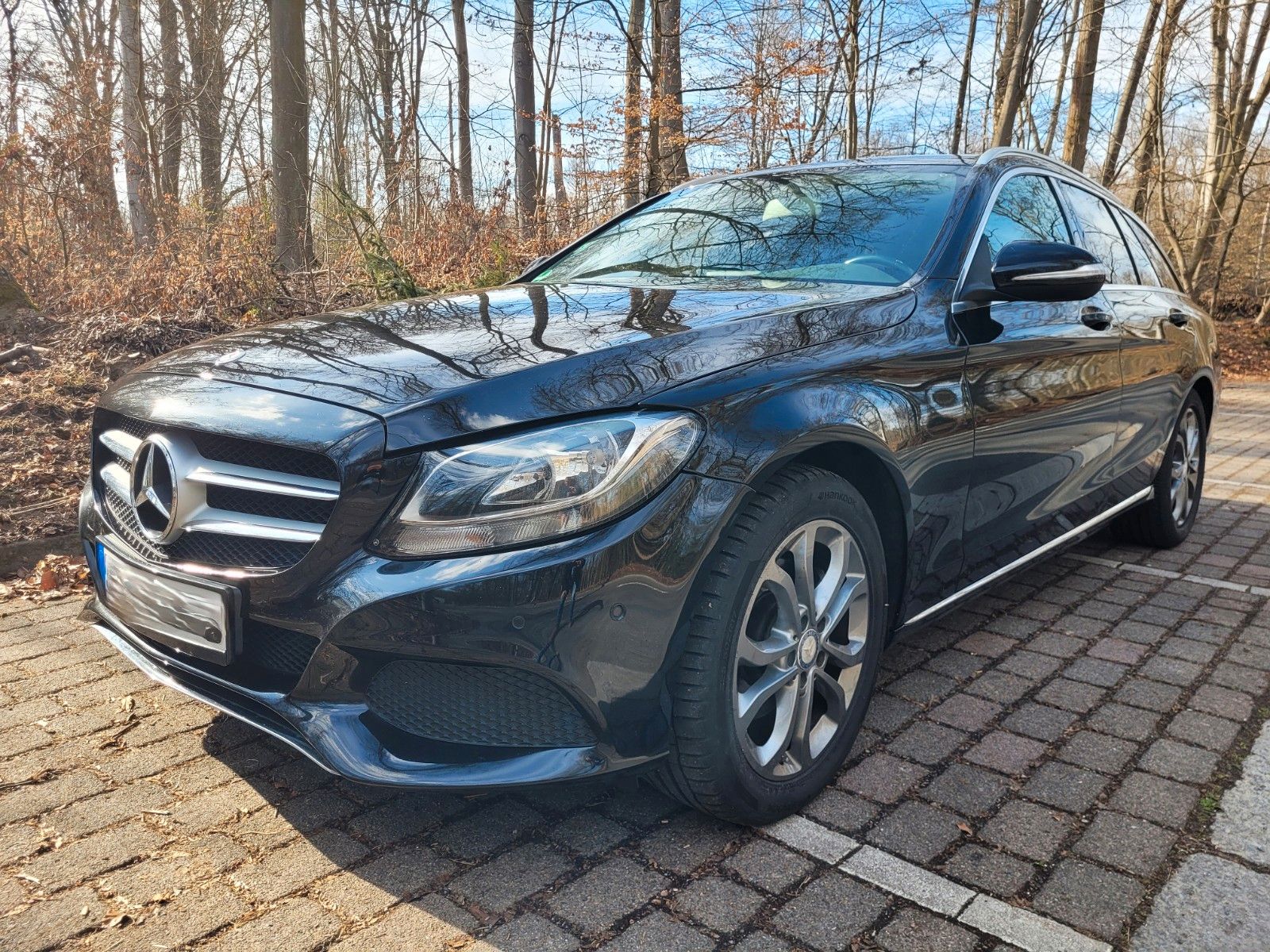 MERCEDES-BENZ C 220