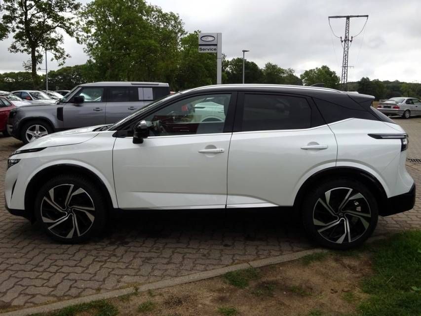 Fahrzeugabbildung Nissan Qashqai 1.3 DIG-T MHEV Automatik Tekna+ ALW