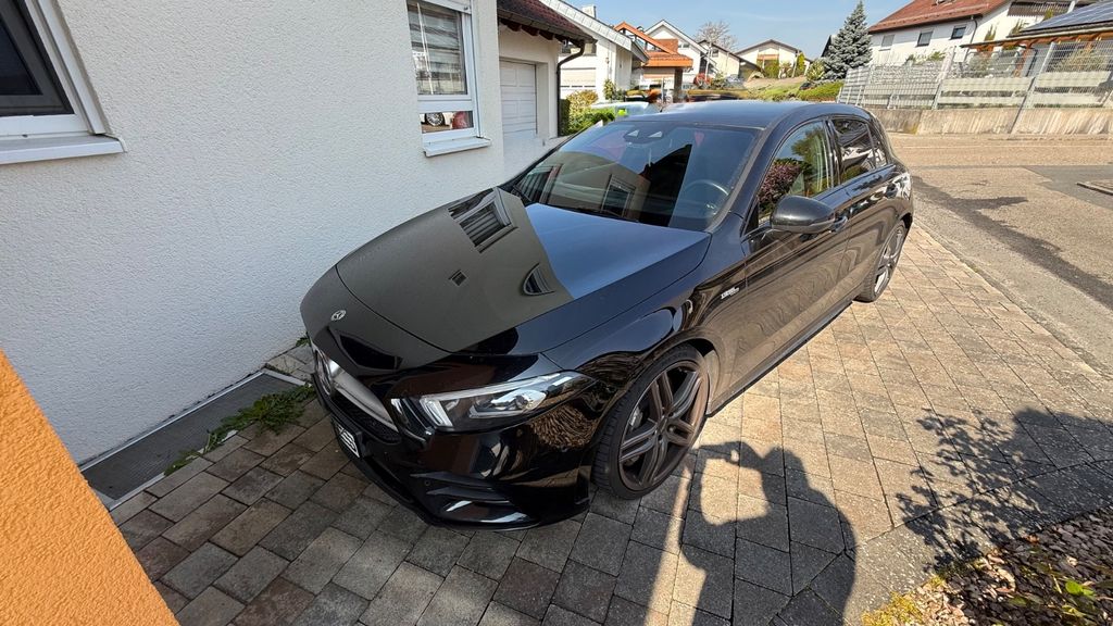 Image of Mercedes-Benz A 35 AMG