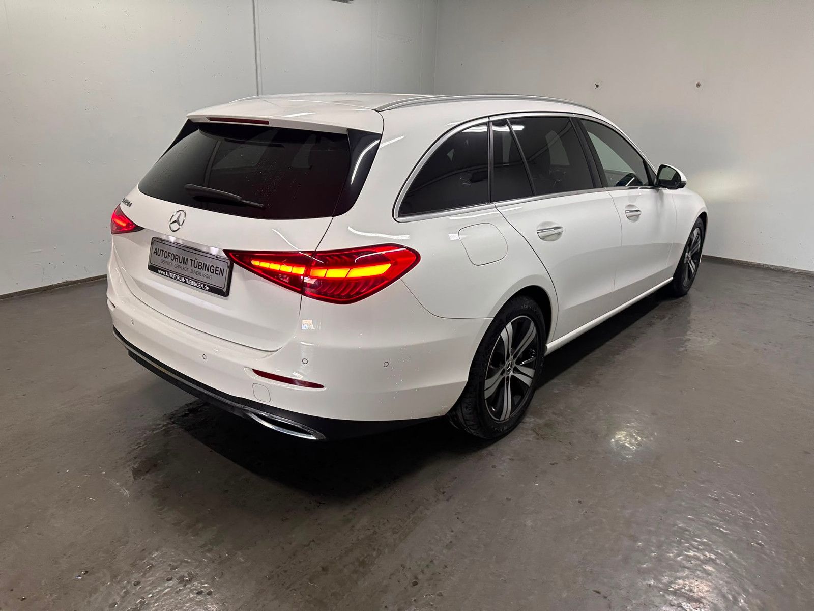 Fahrzeugabbildung Mercedes-Benz C 220 d T Autom. *AVANTGARDE*360°*KEYLESSGO*