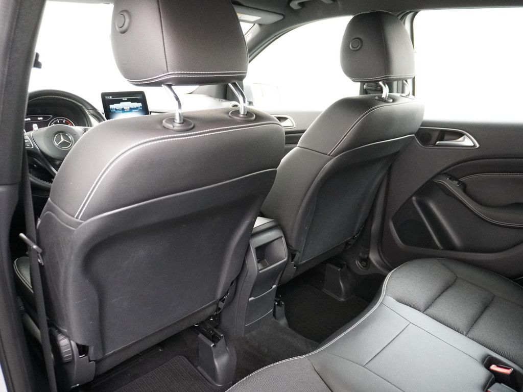 Mercedes-Benz B 180 Ambition Facelift Urban navi kamera AHK au