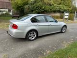 BMW 318 Baureihe 3 Lim. 318i - gebrauchte BMW 318 aus dem Jahr 2008