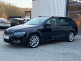 Skoda Octavia Combi Joy 1.6TDI/NAVI/SHZ/App-Connect - Skoda Octavia: Joy