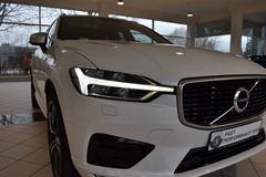 VOLVO XC60 D5 AWD~R Design~Leder~Business~I-safe~21"