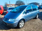 Volkswagen Sharan 2.0 TDI 7 Sitze AHK GRA ALU SHZ PDC 2.Hd - VW Sharan Gebrauchtwagen in Dresden
