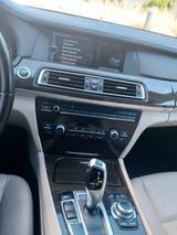 BMW 740d - - BMW 740 aus 2011: 740d