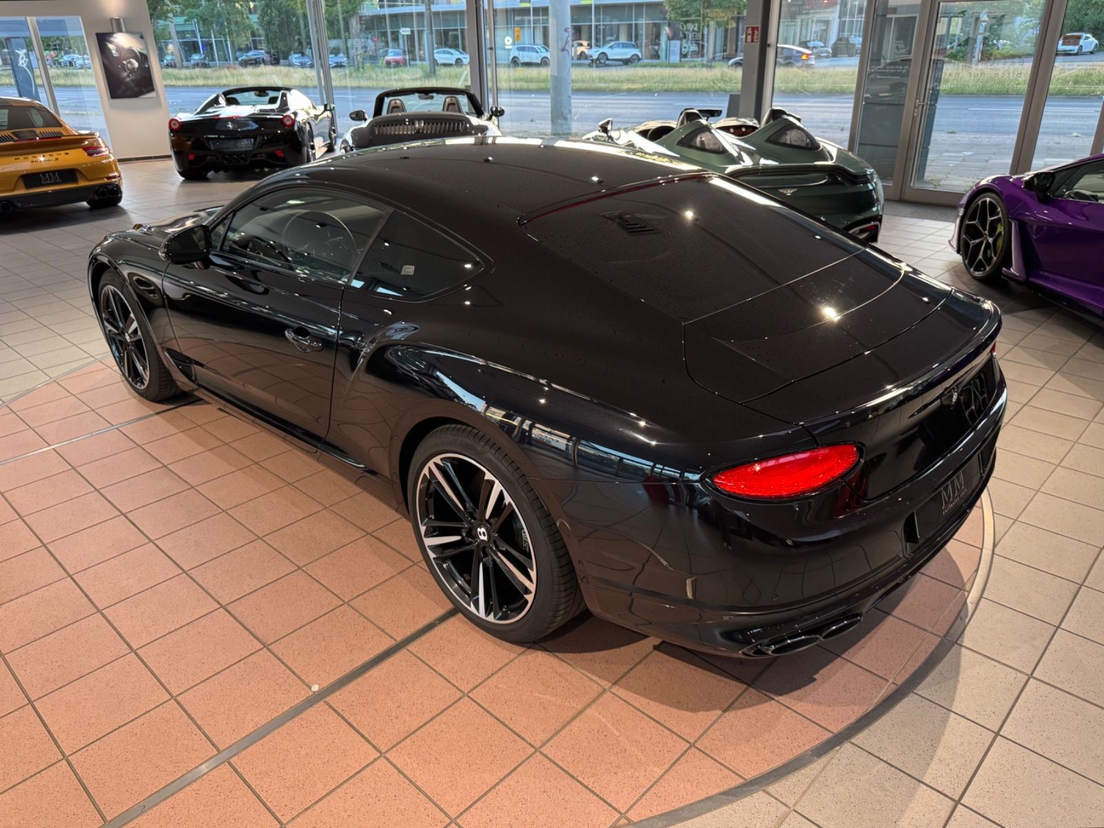 Bentley Continental GT  V8  Mulliner foto 7
