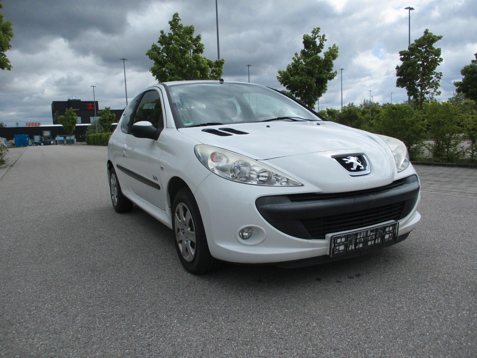 Peugeot 206 + Basis TÜV NEU 1.Hand