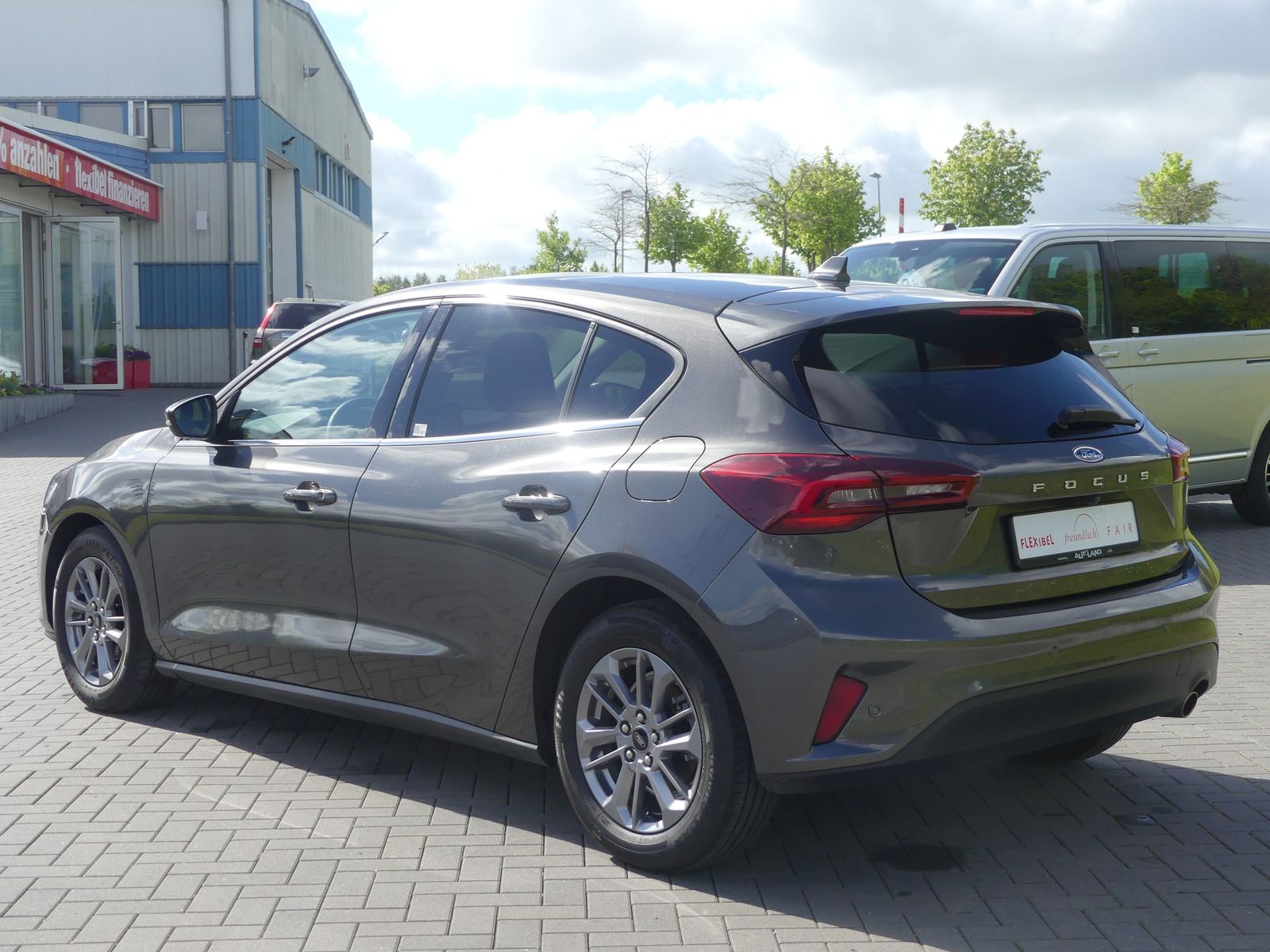 Ford Focus 1.0 EB FL LED Navi SHZ Kamera Alu imagem 3