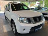 Nissan Navara Double Cab PLATINUM EVO 4X4 - Nissan Navara: Platinum