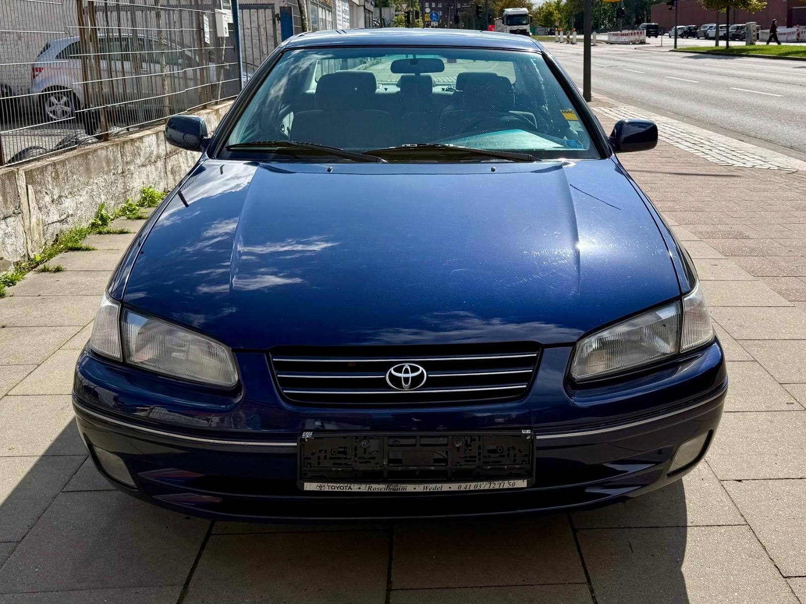 Toyota Camry 2.2 * TÜV NEU * KLIMAAUTOMATIK