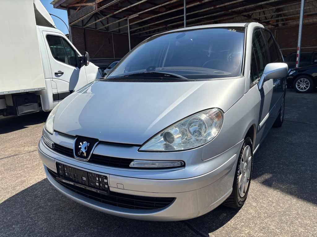Peugeot 807