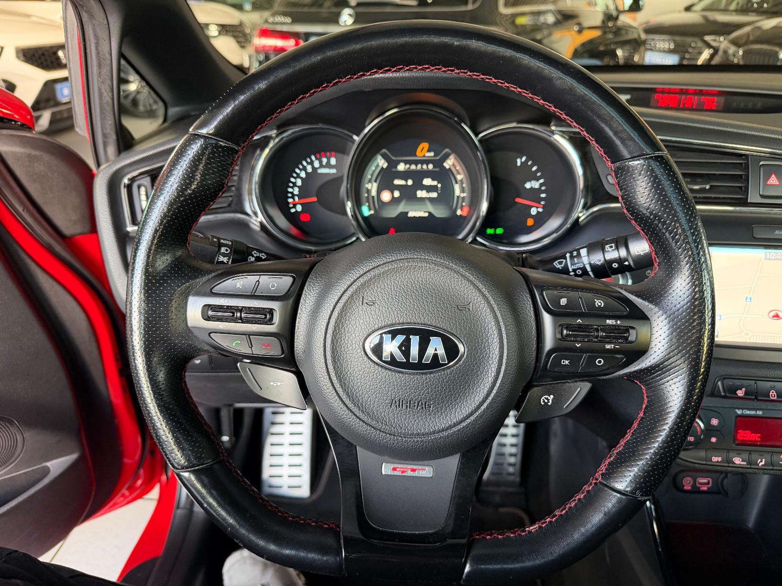 Kia cee'd / Ceed GT TRACK/PANO/LED/GARANTIE/KAMERA/