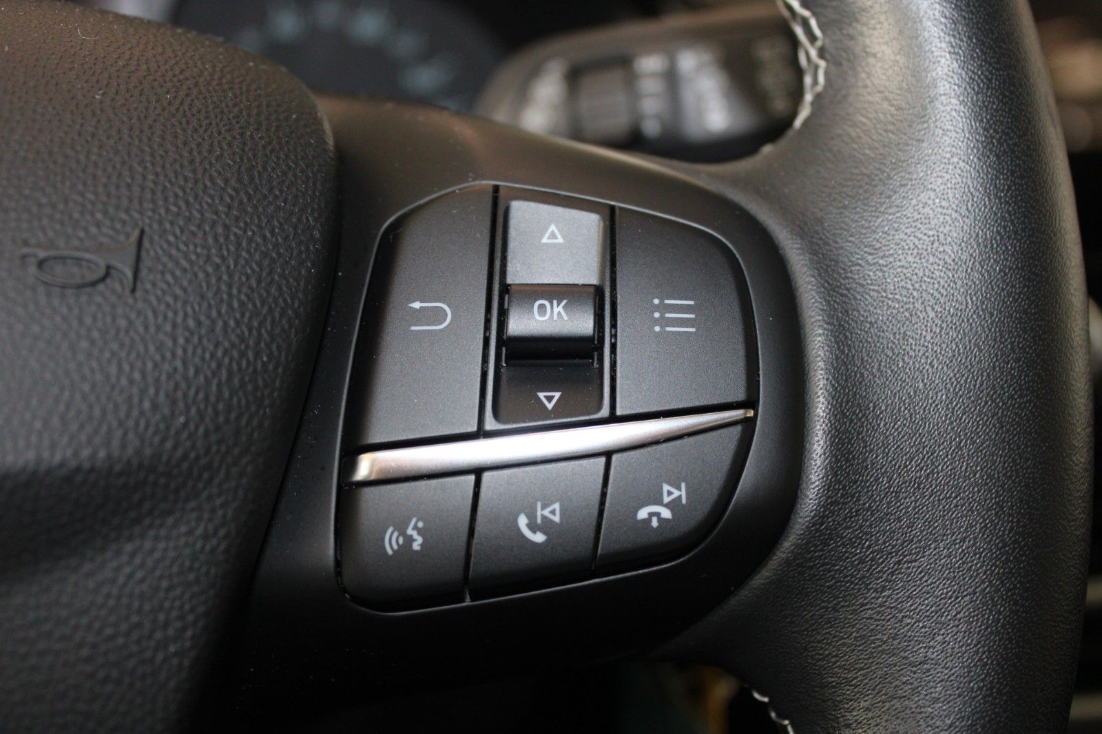 Fahrzeugabbildung Ford Fiesta 1,5 TDCi Cool & Connect 5-T LED WinterP.